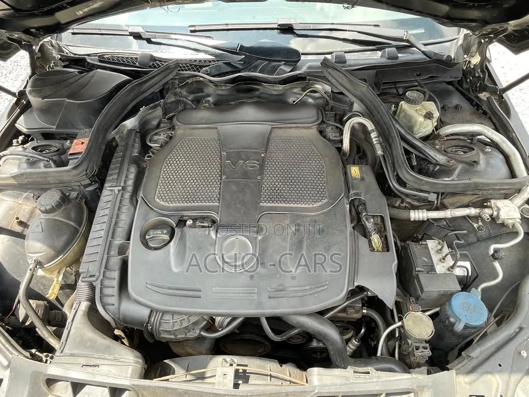 Mercedes-Benz C300 2014 Black