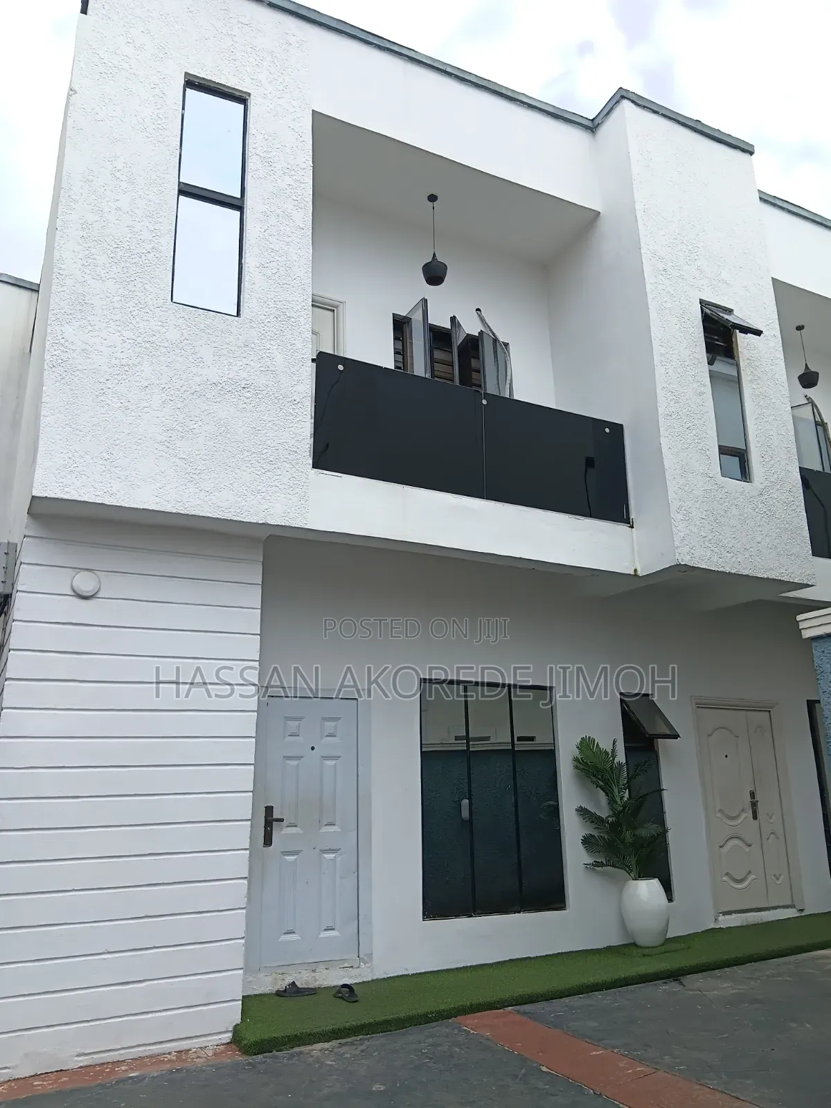 Fully Furnished 1 Bedroom Service Apartment