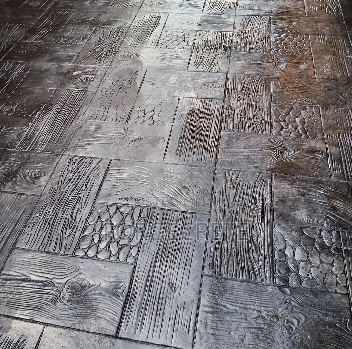 Stamped Concrete Flooring With Beautiful Designs, High Durability