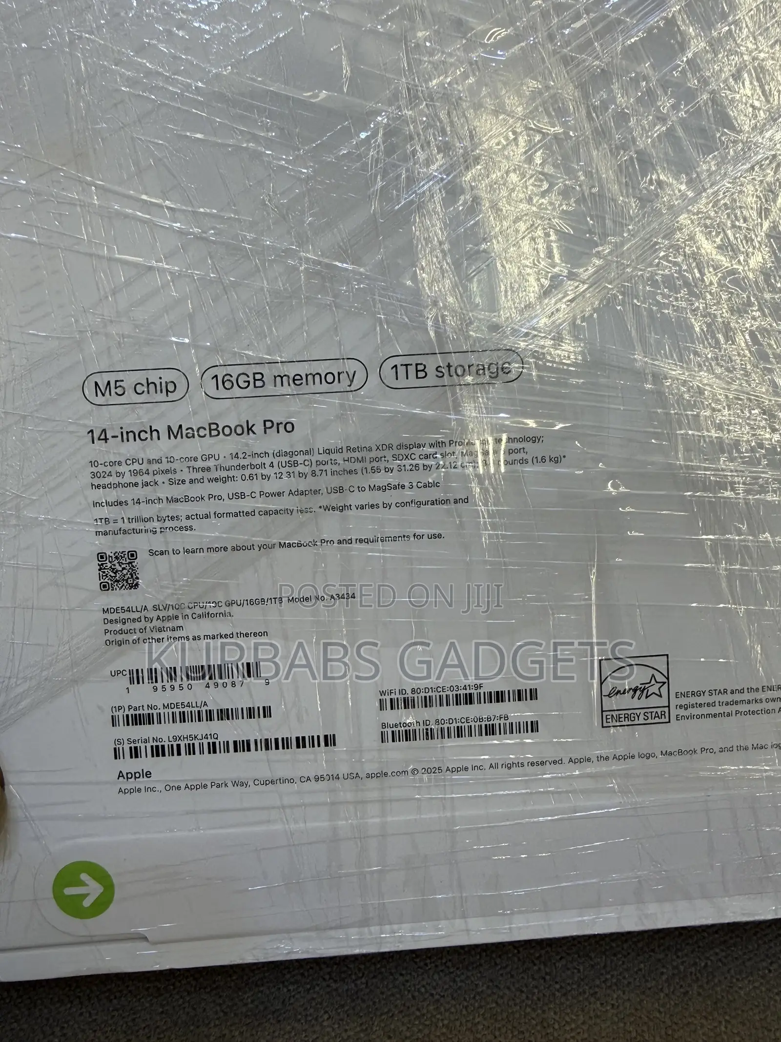 New Laptop Apple MacBook Pro 2025 M5 16GB Apple M5 Pro SSD 1T