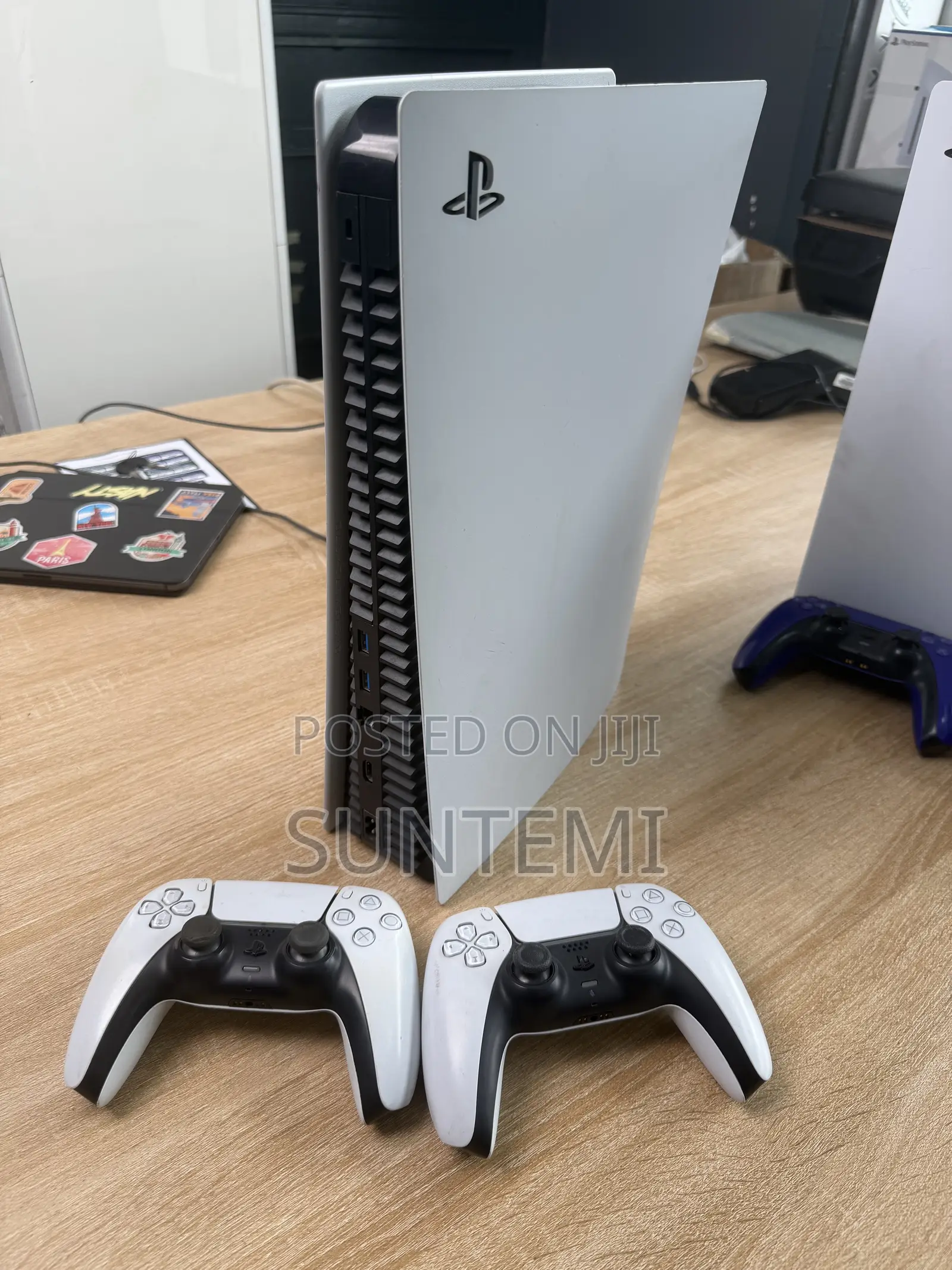 UK Used PS5 Fat With 2 Controllers and Games