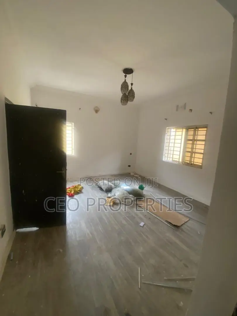 Mini Flat in Off Admiralty Way, Lekki Phase 1 for rent