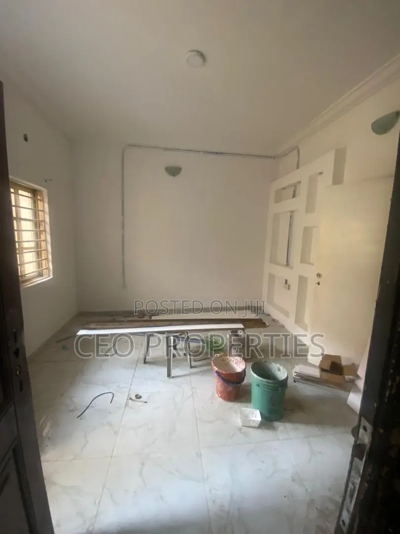 Mini Flat in Off Admiralty Way, Lekki Phase 1 for rent