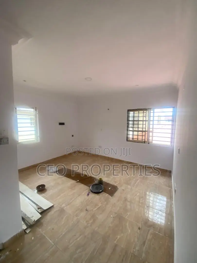 Mini Flat in Off Admiralty Way, Lekki Phase 1 for rent