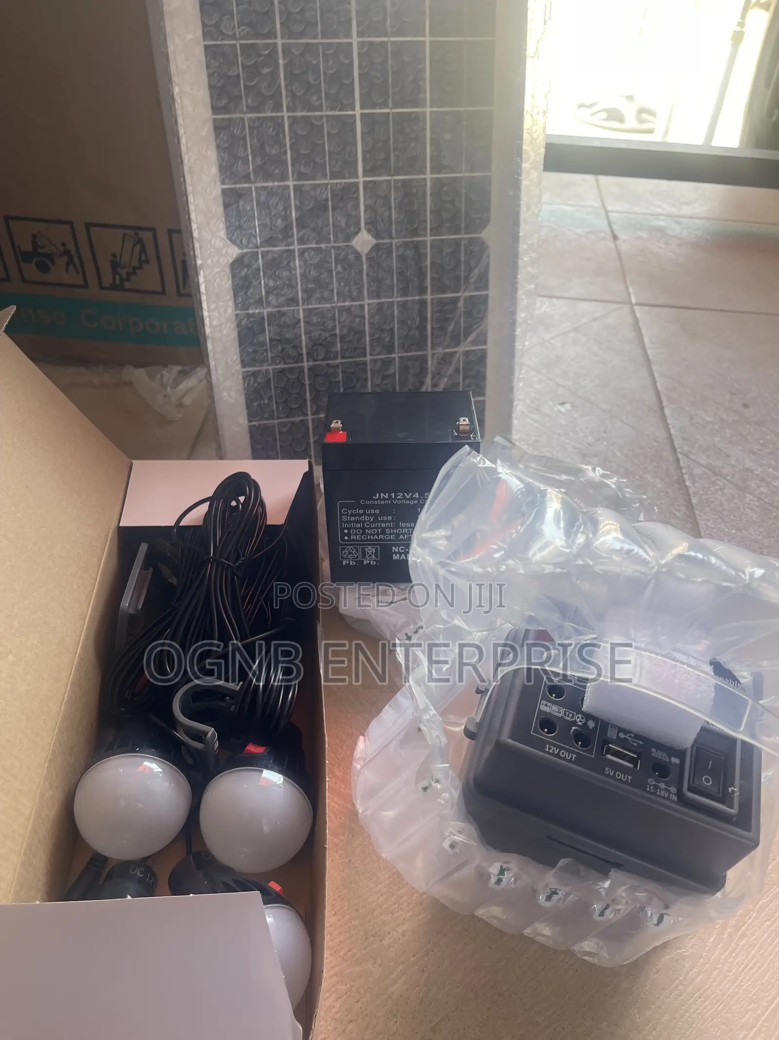Duravolt Solar Power Rechargeable System Pack 4 in 1