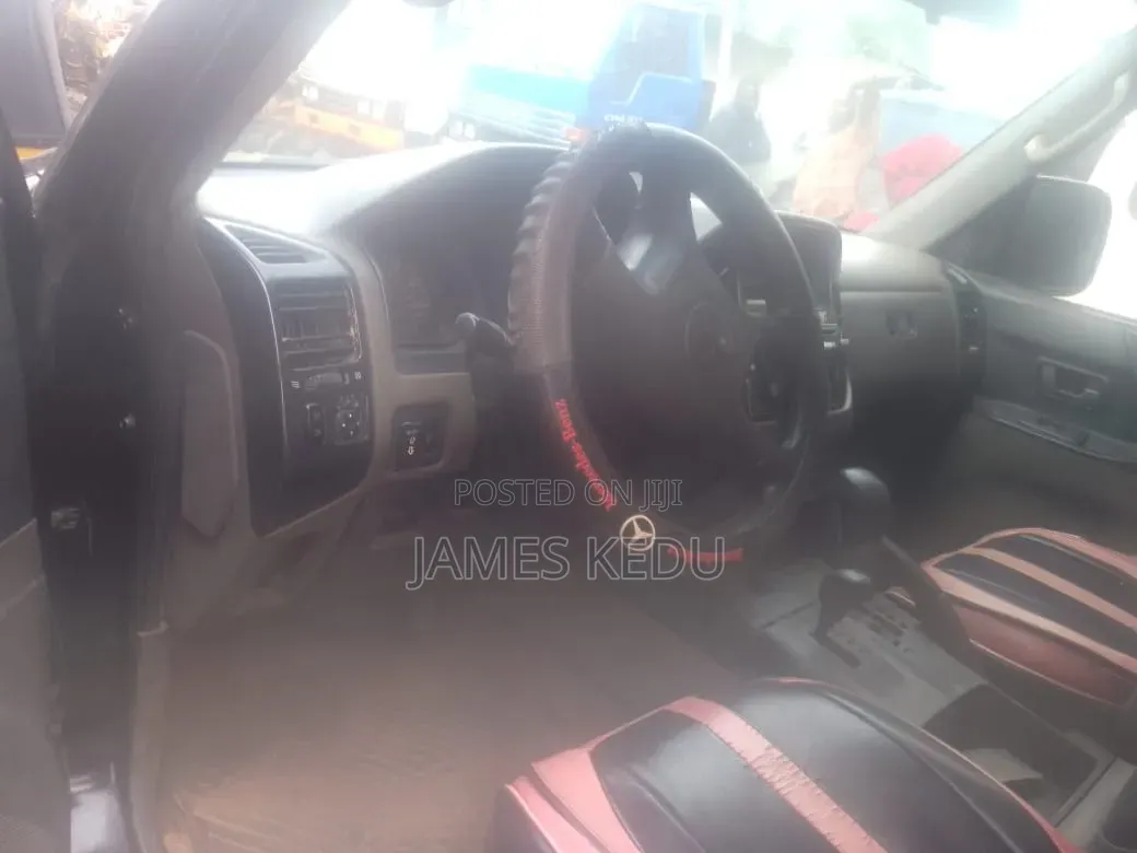 Mitsubishi Pajero 2006 Black
