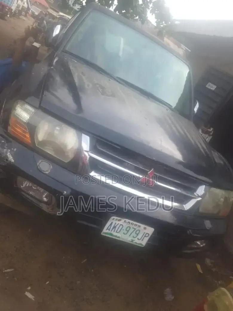 Mitsubishi Pajero 2006 Black
