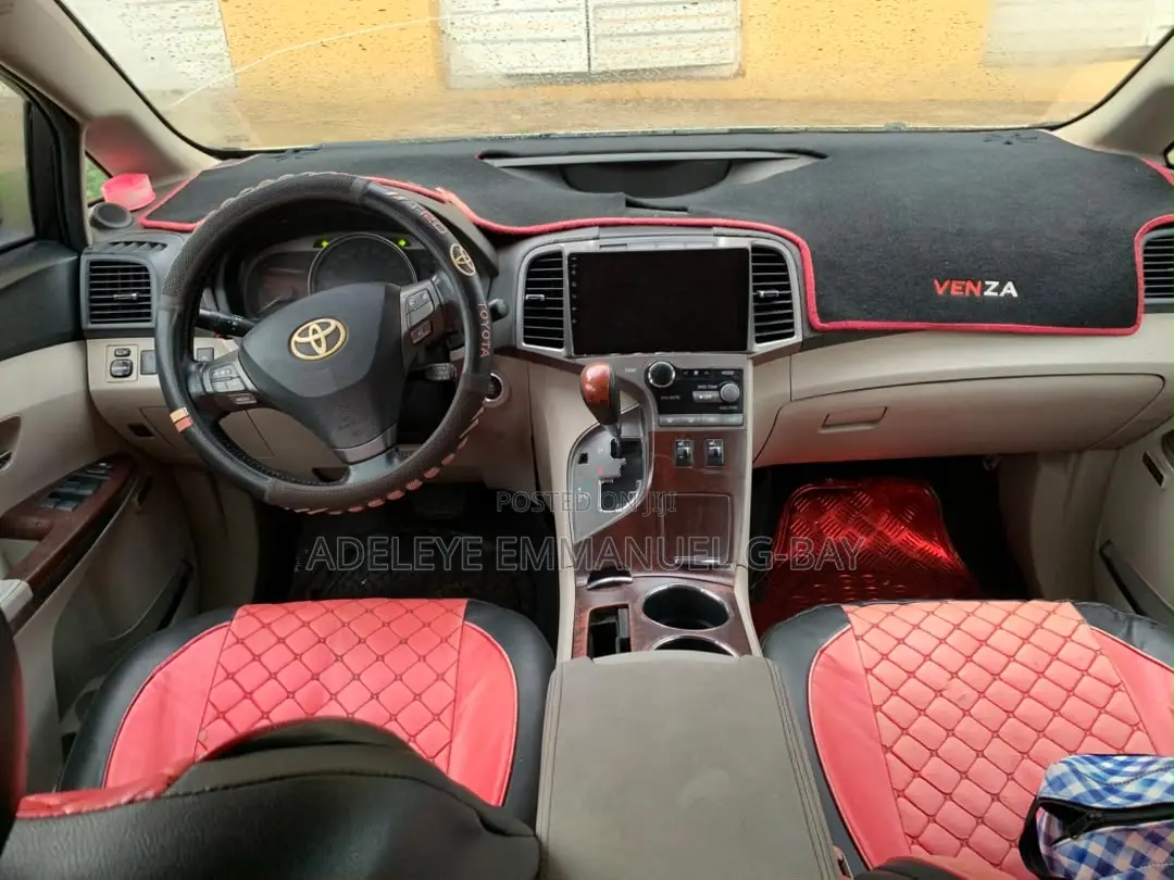 Toyota Venza V6 2012 Silver