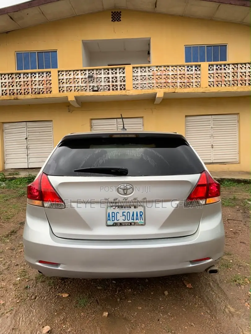 Toyota Venza V6 2012 Silver