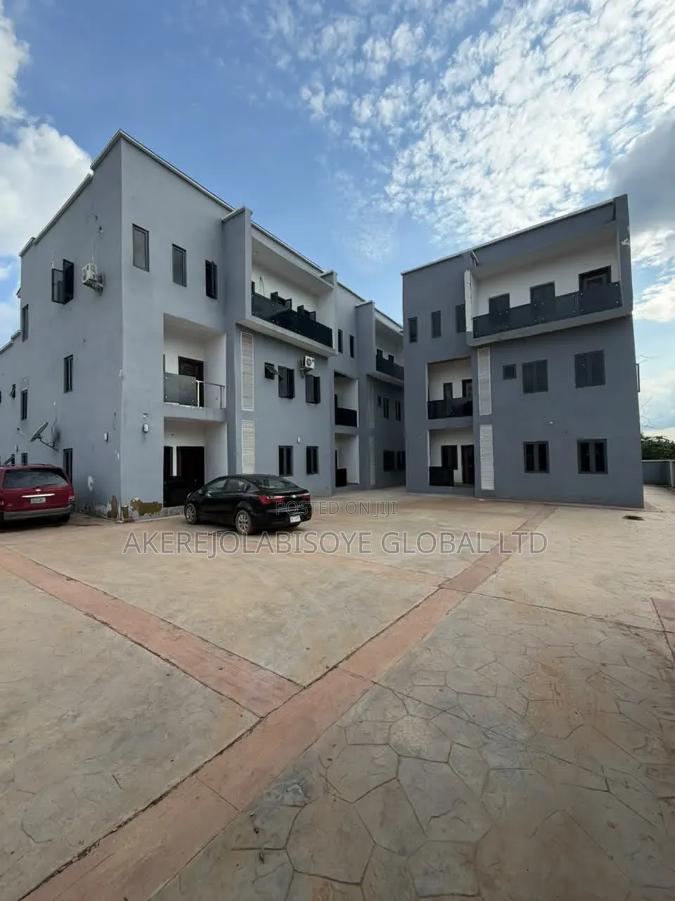4bdrm Duplex in Gaduwa Abuja for sale