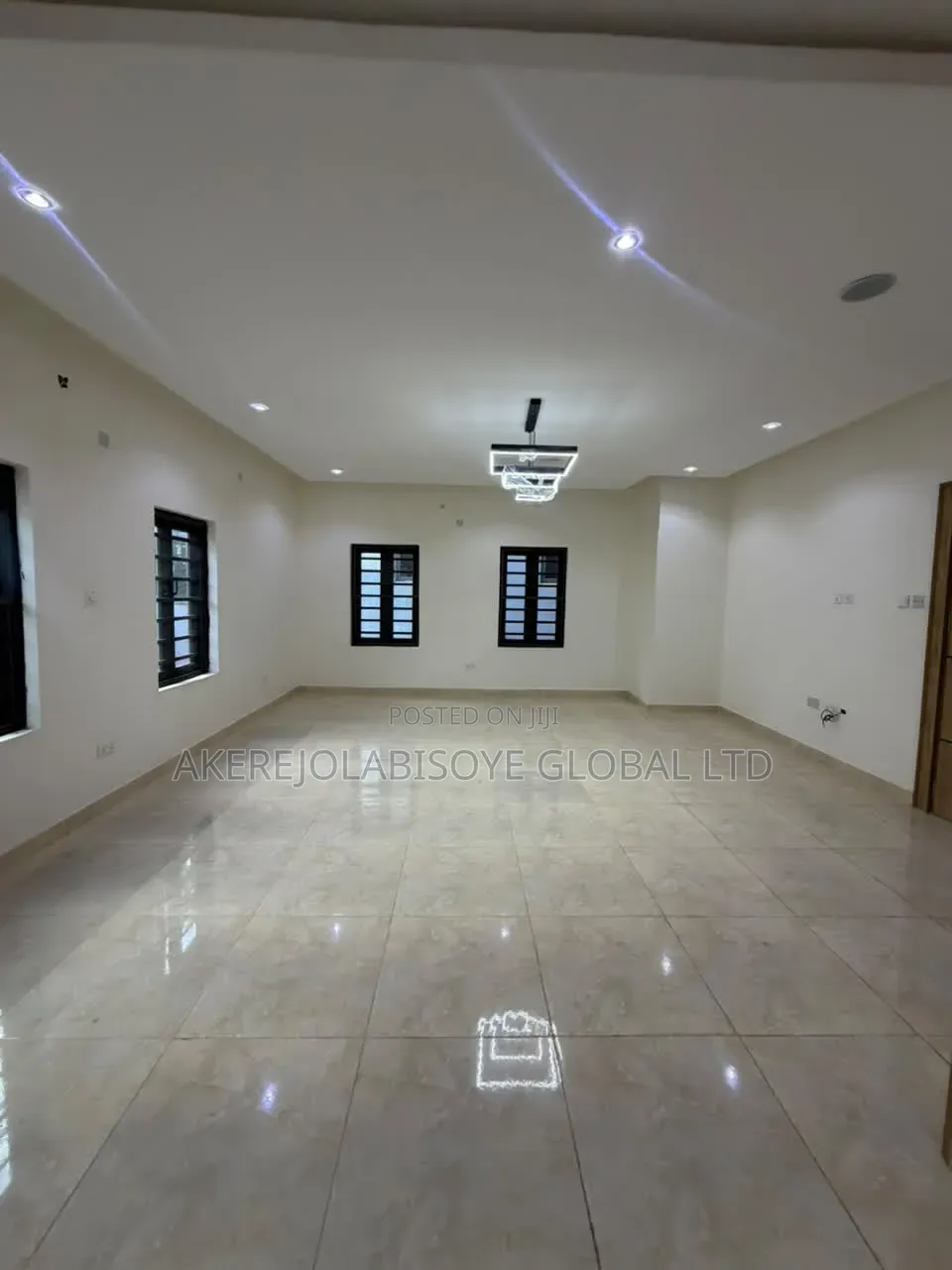 4bdrm Duplex in Gaduwa Abuja for sale