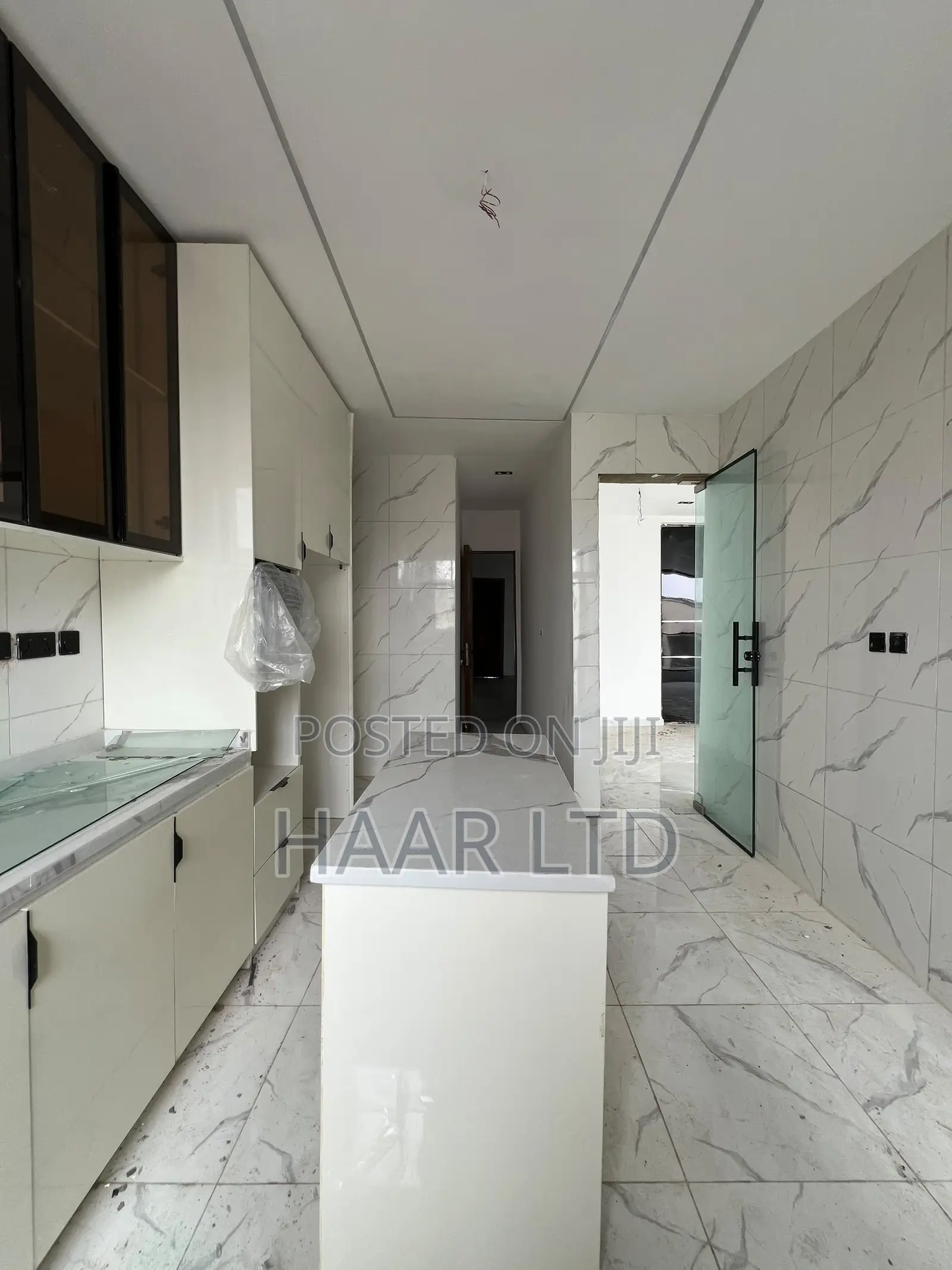 3bdrm Apartment in Ikate for rent