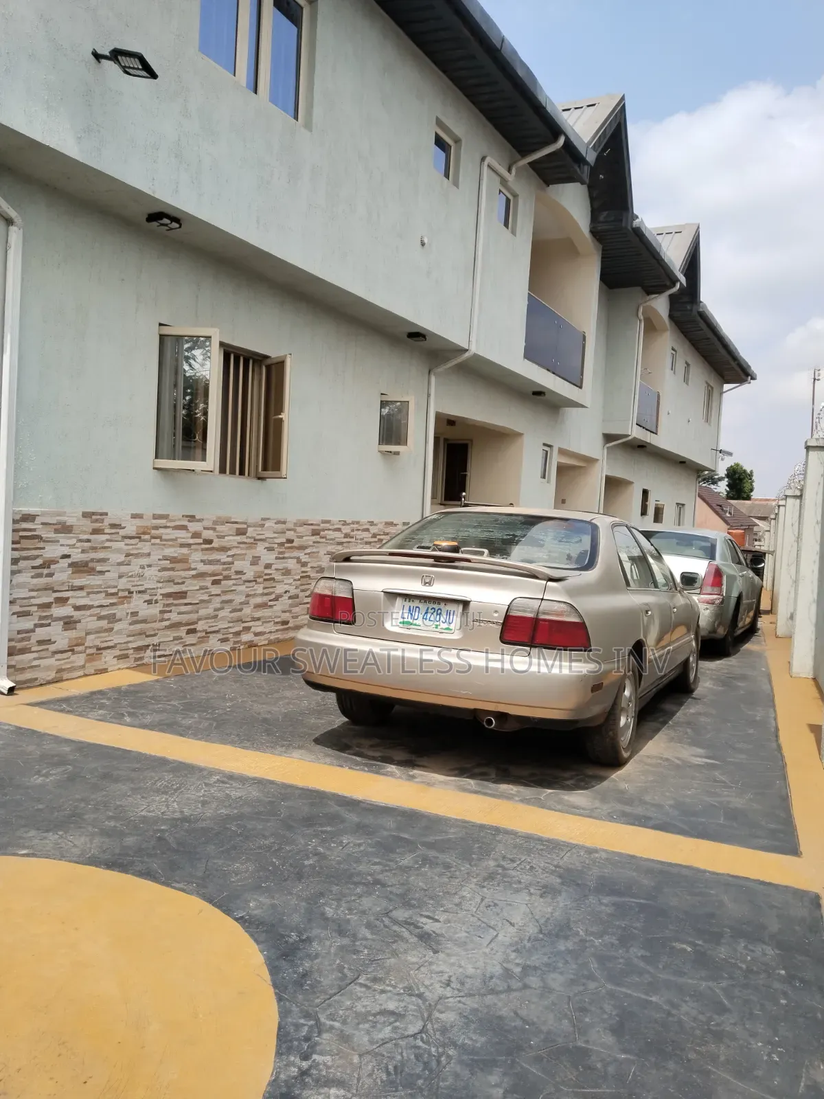 3bdrm Apartment in Magboro, Obafemi-Owode for rent