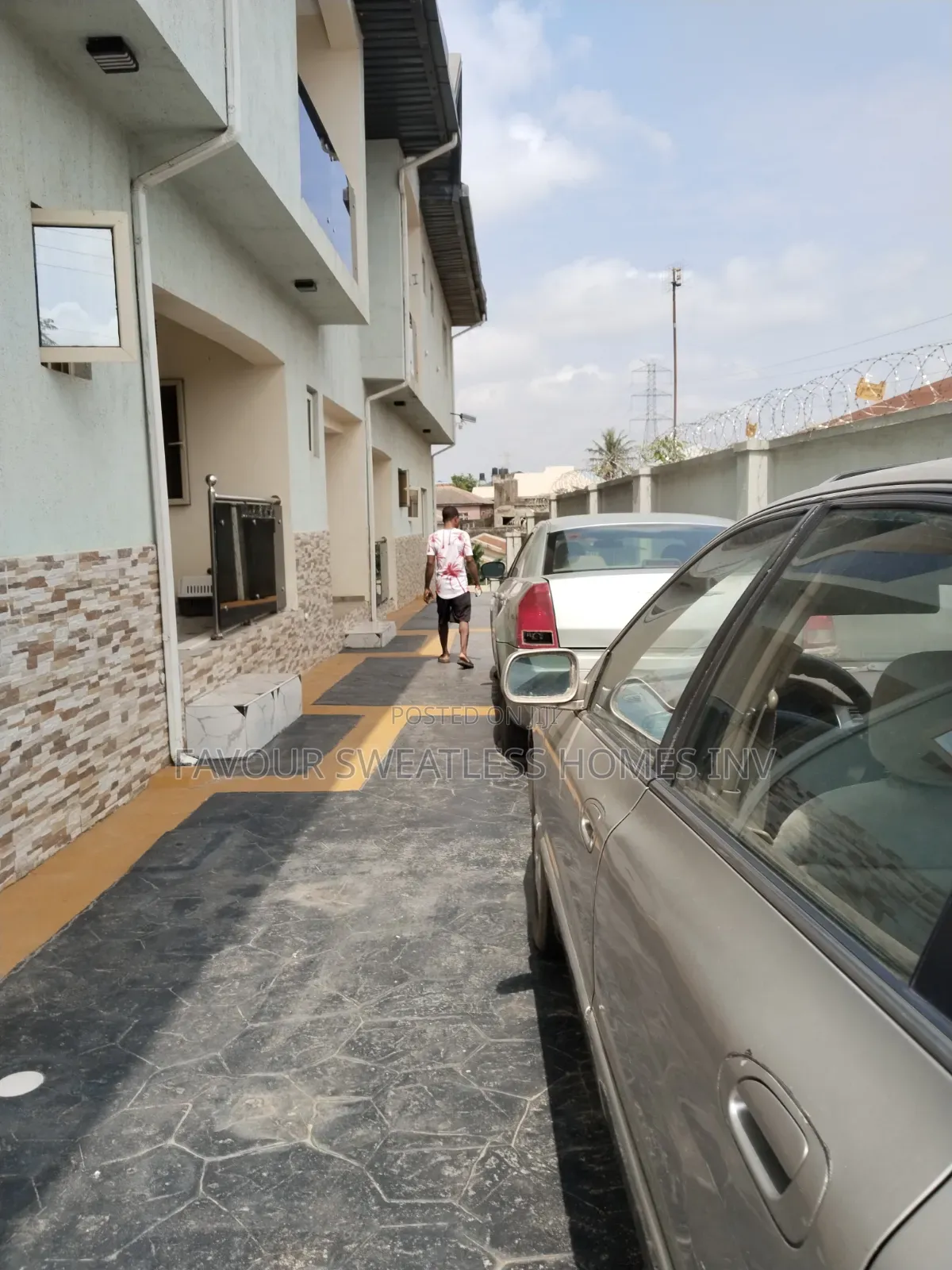 3bdrm Apartment in Magboro, Obafemi-Owode for rent