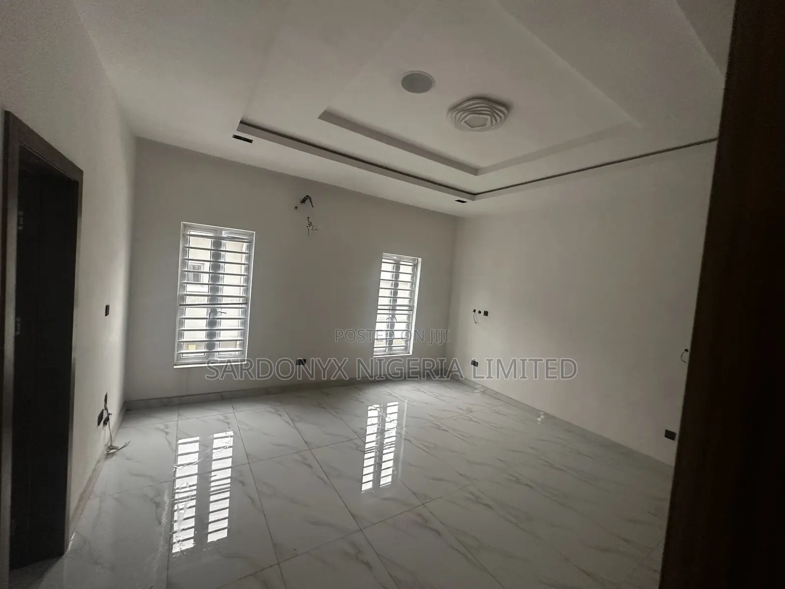 5bdrm Duplex in Royal Garden Estate for sale