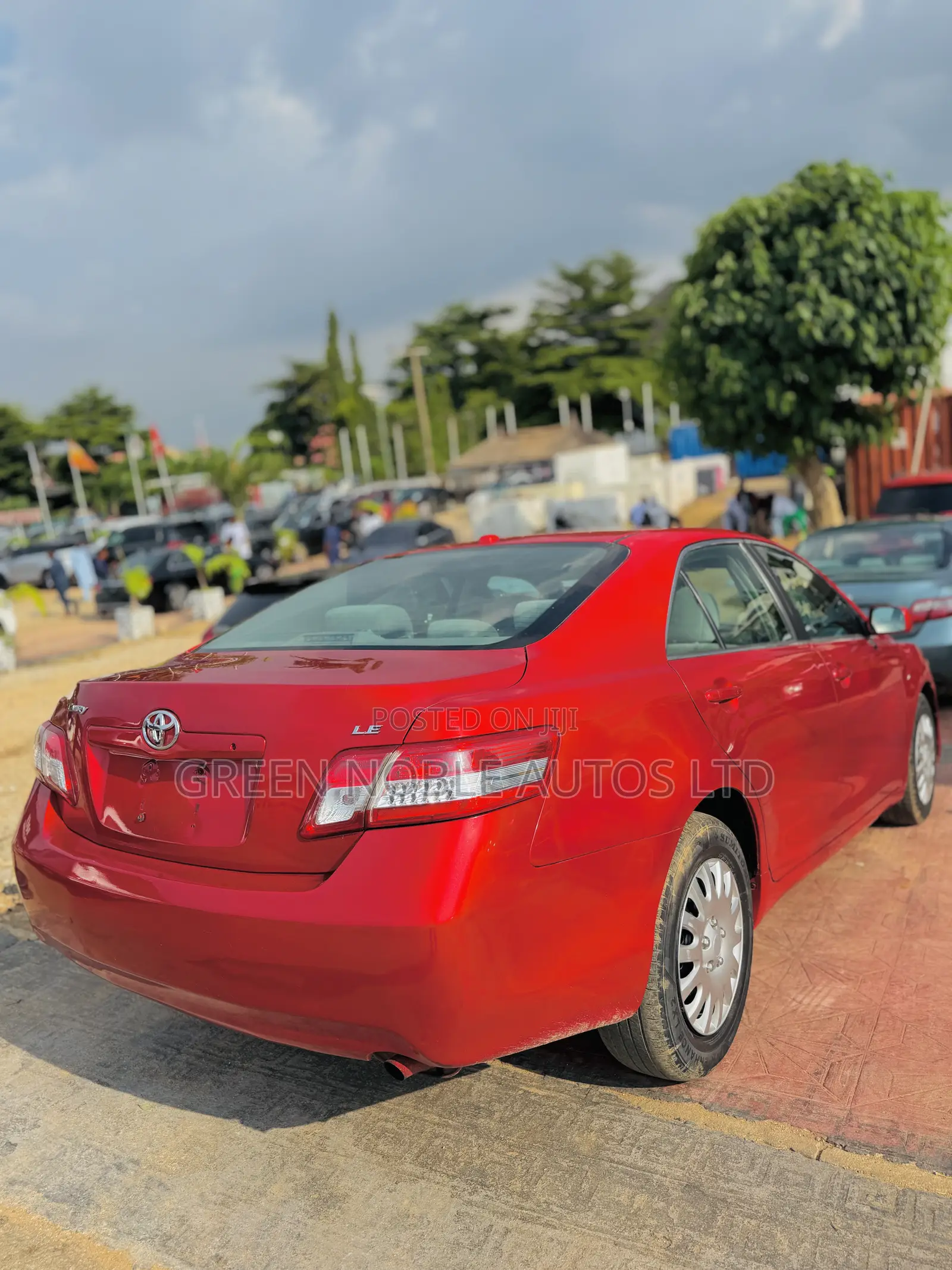 Toyota Camry LE V6 4dr Sedan (3.5L 6cyl 6AM) 2010 Red