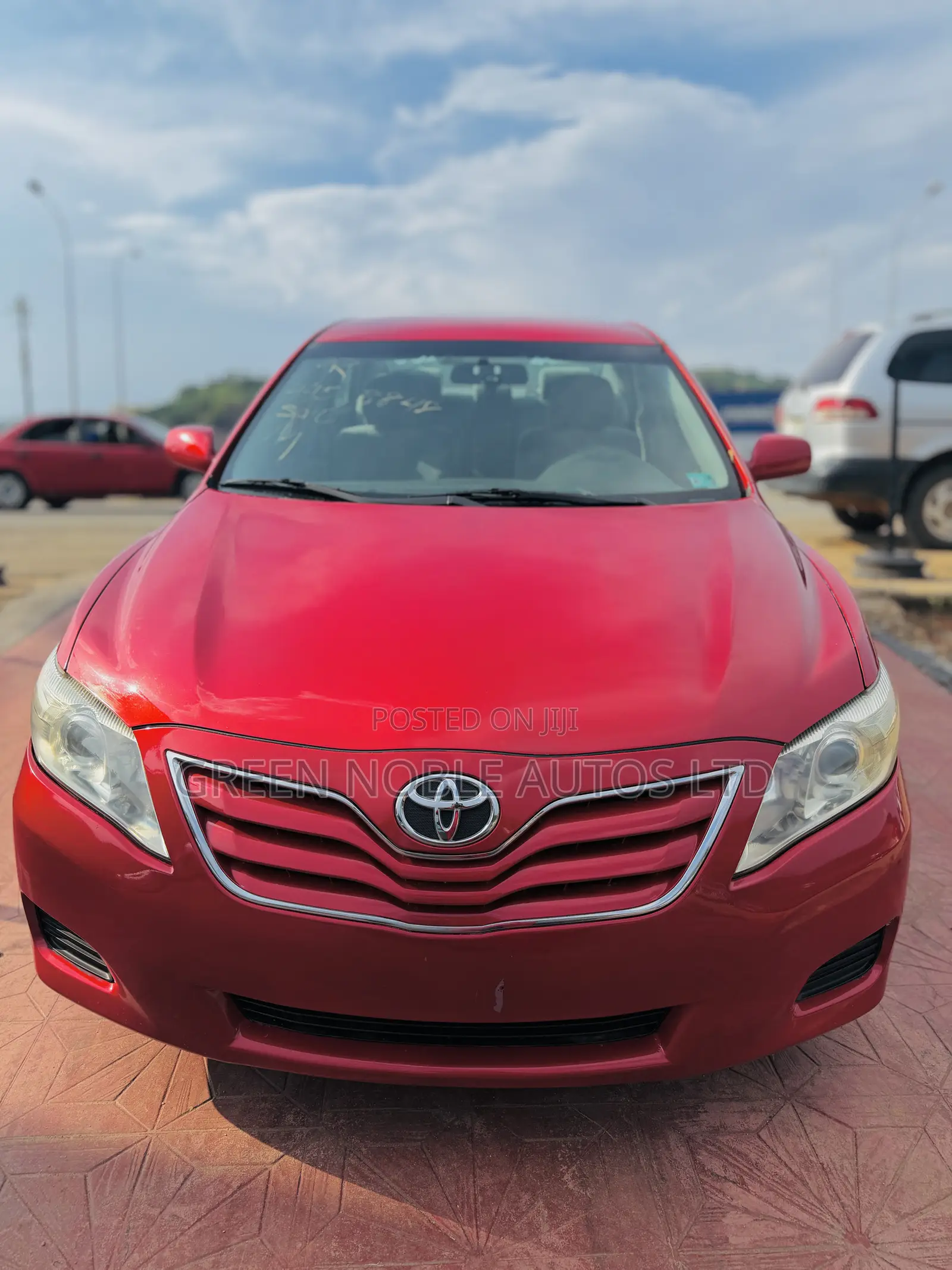 Toyota Camry LE V6 4dr Sedan (3.5L 6cyl 6AM) 2010 Red