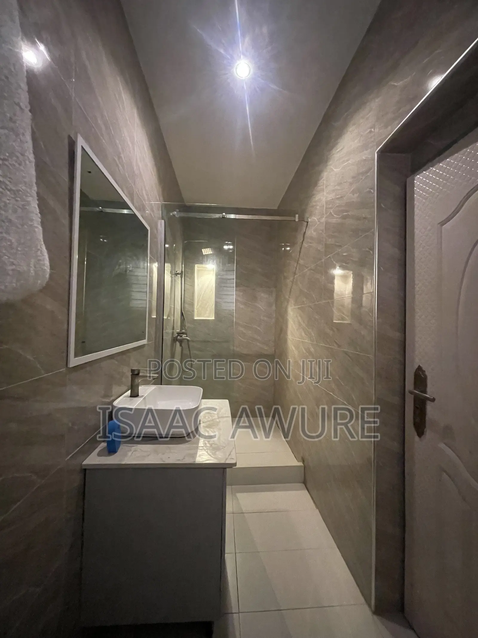 Beautiful and Cozy One Bedroom Apartment