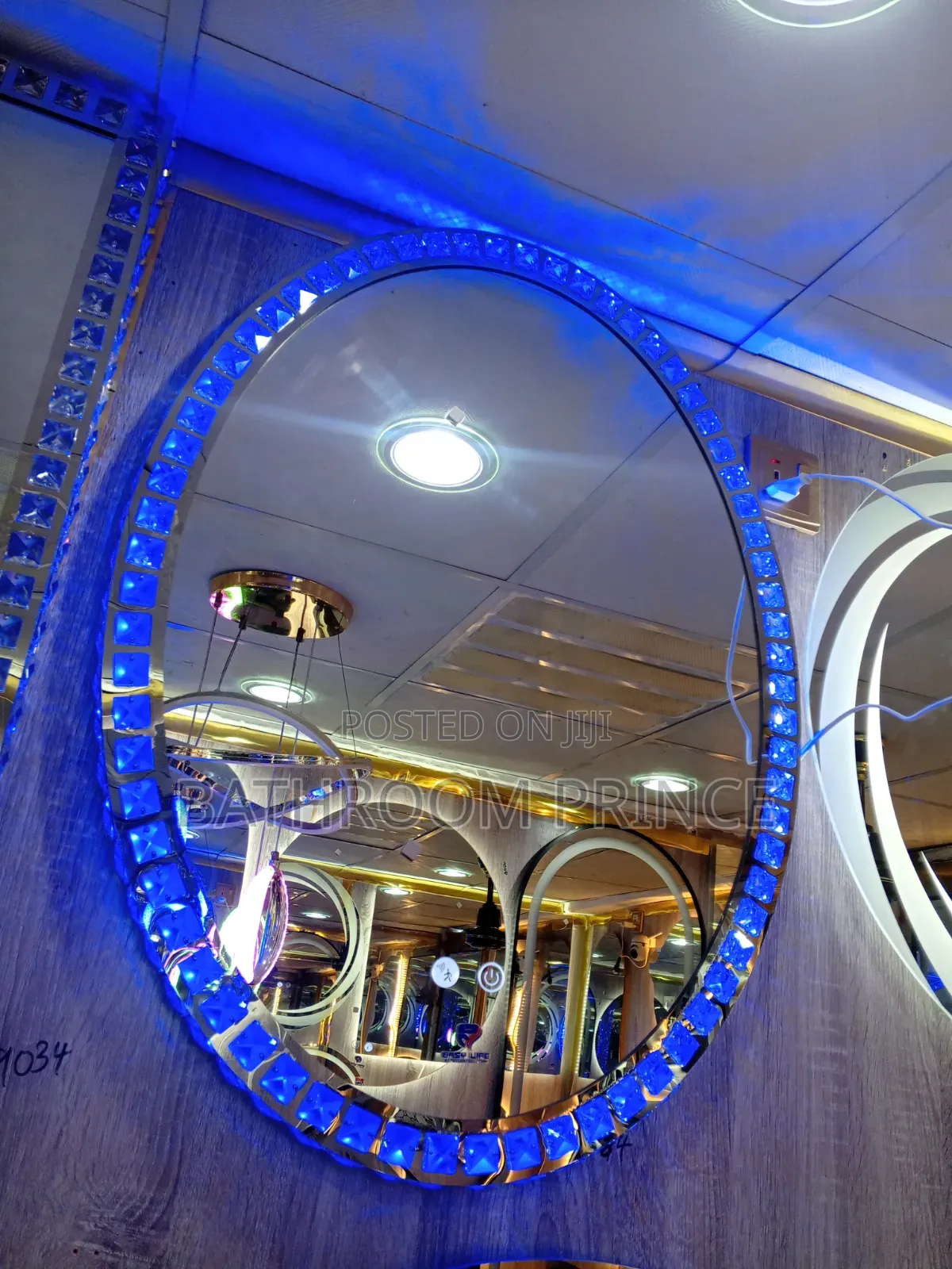 80×60 Quality Oval Sensor LED Mirror With Three Light Colour