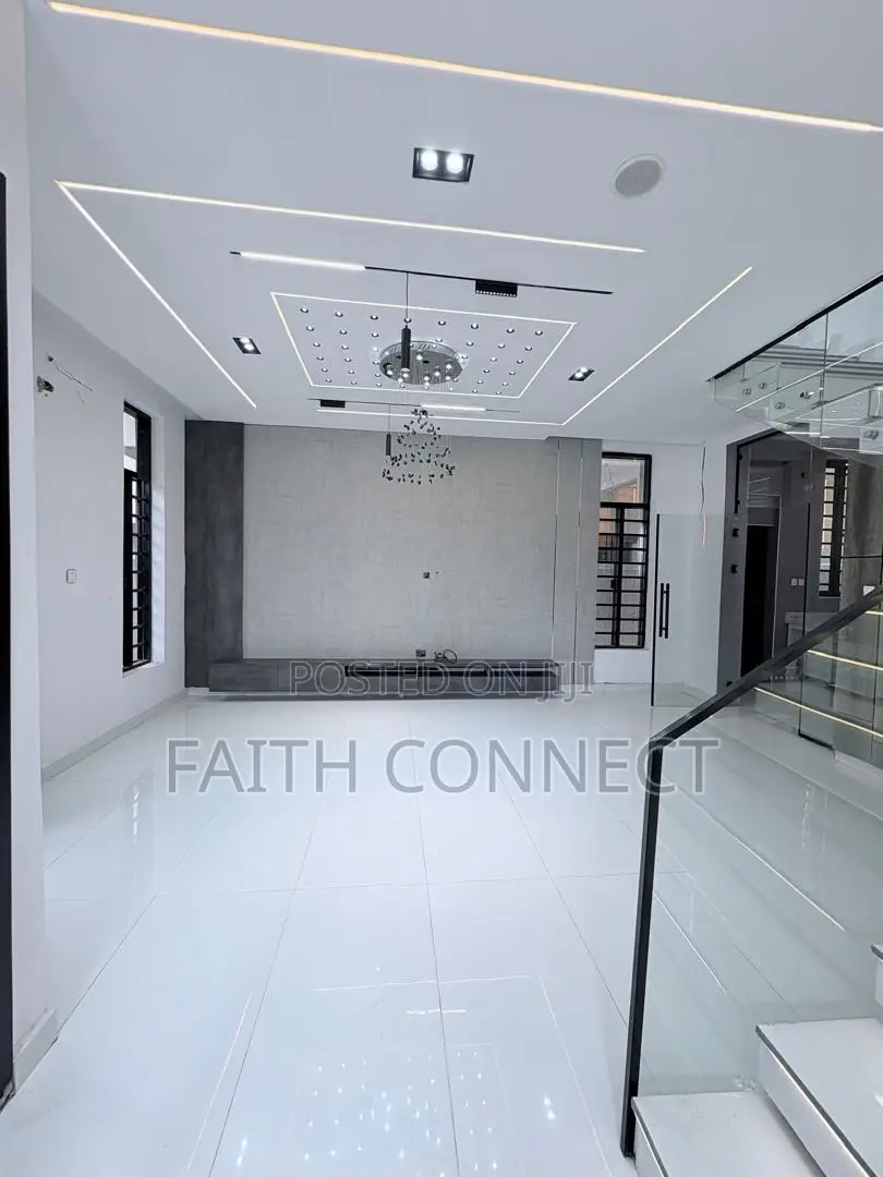 4bdrm Duplex in Lekki Ikota for sale