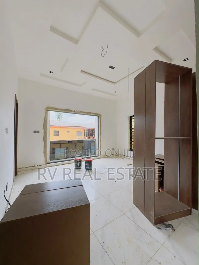 3bdrm Duplex in Ogba for sale