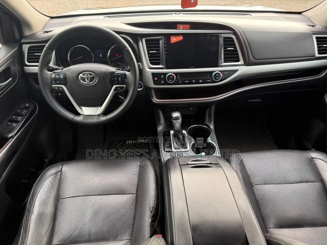 Toyota Highlander 2016 Black
