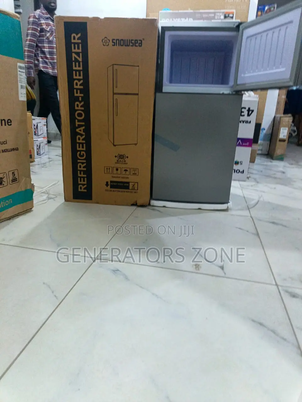 Snowsea Model BCD-136 100L Fridge Freezer