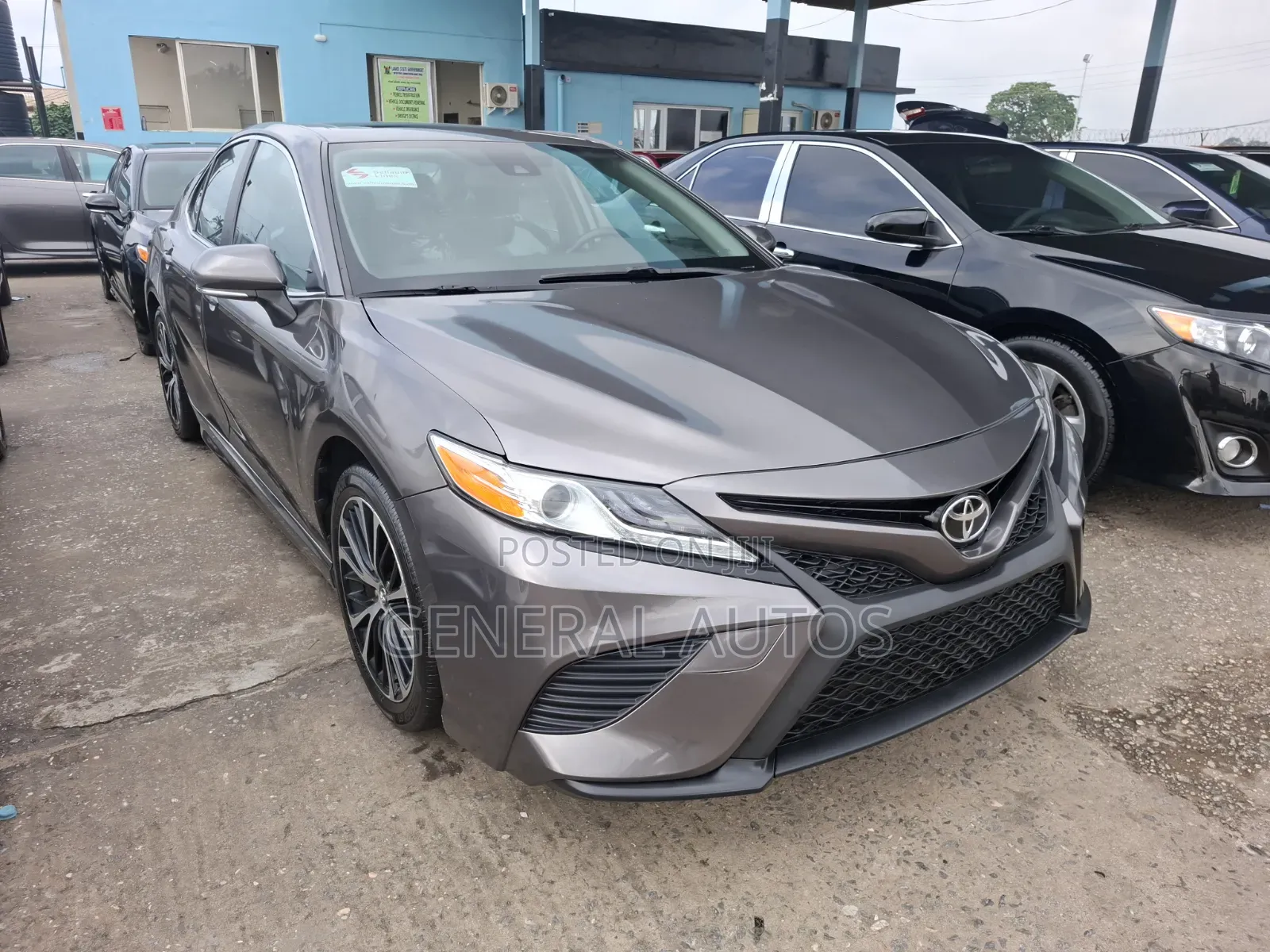 Toyota Camry 2019 Gray