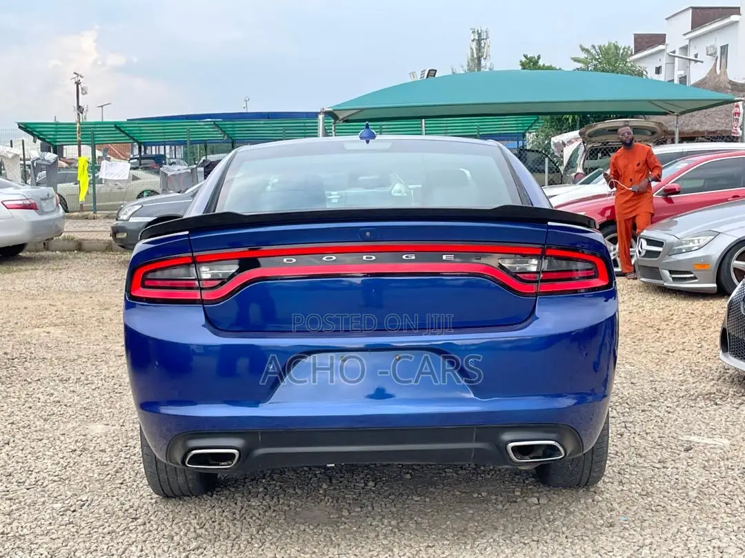 Dodge Challenger 2020 Blue