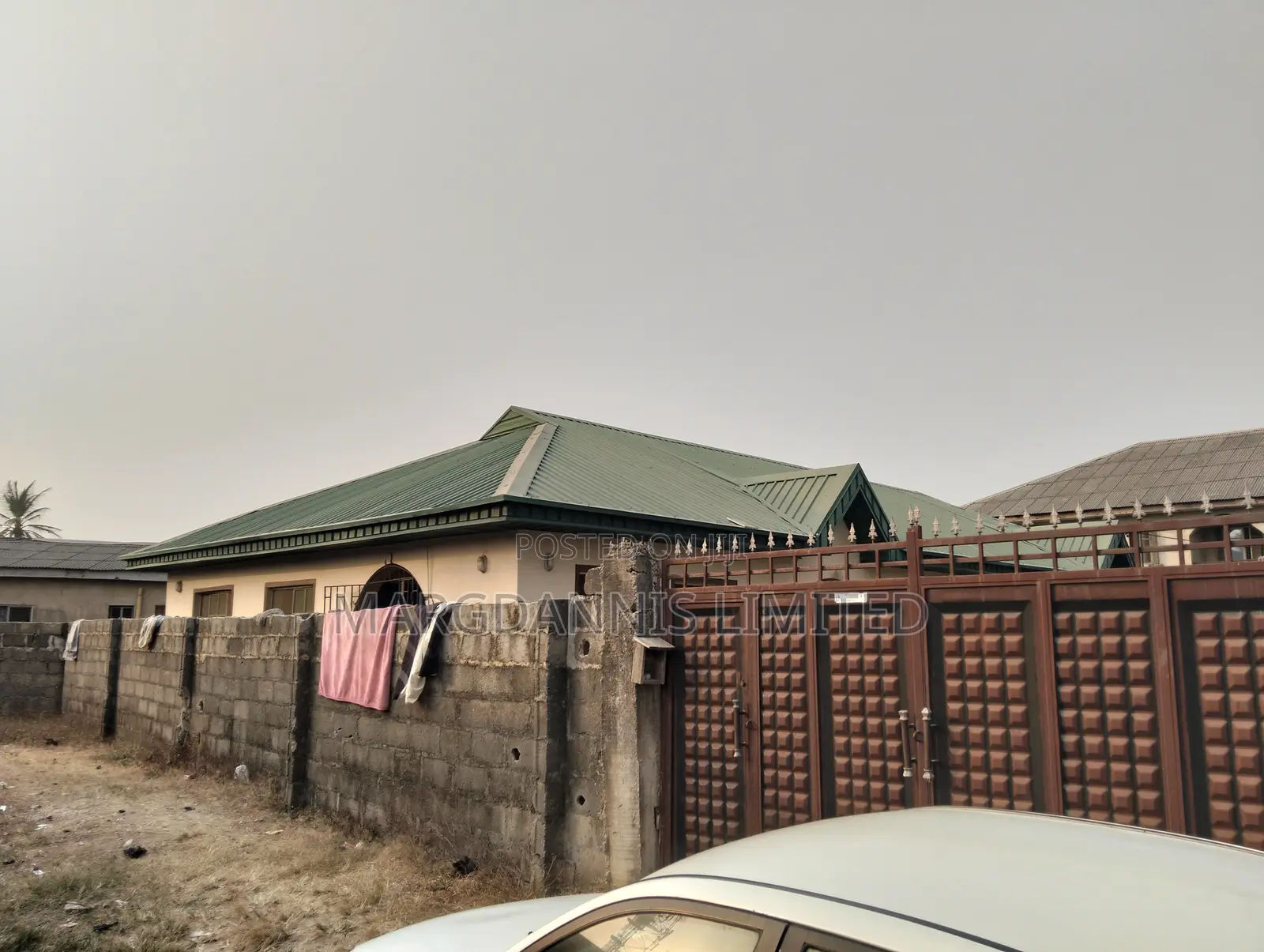6bdrm Block of Flats in Abule, Ibeshe / Ikorodu for sale
