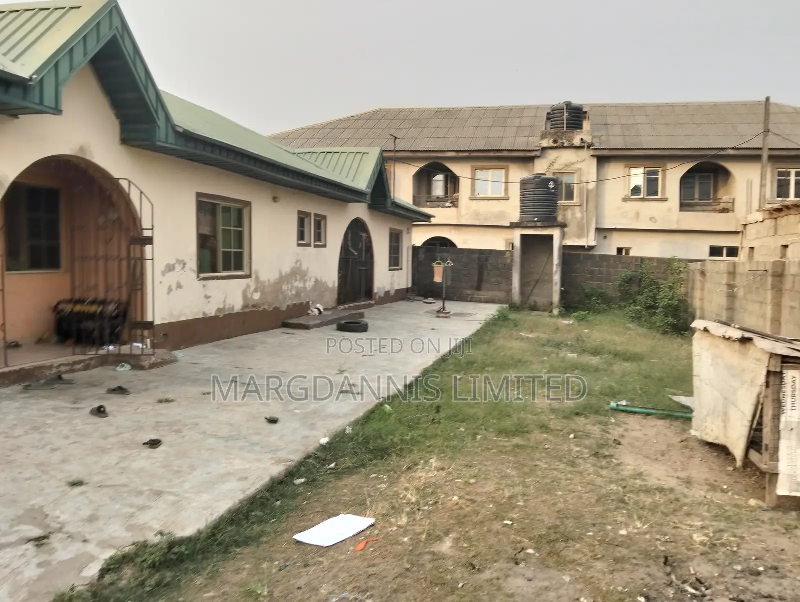 6bdrm Block of Flats in Abule, Ibeshe / Ikorodu for sale