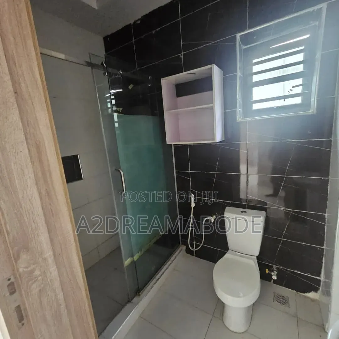 4bdrm Duplex in Magodo, GRA Phase 2 Shangisha for rent