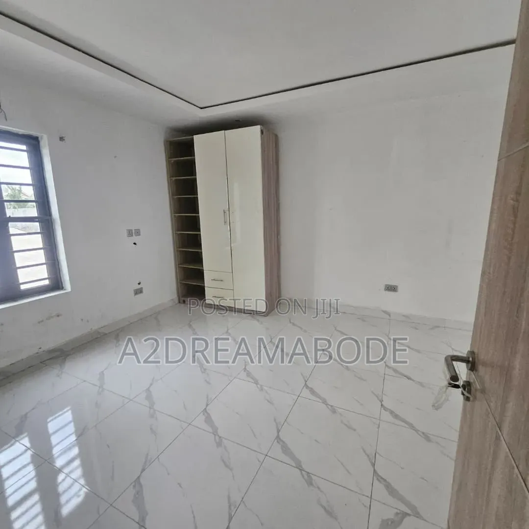 4bdrm Duplex in Magodo, GRA Phase 2 Shangisha for rent
