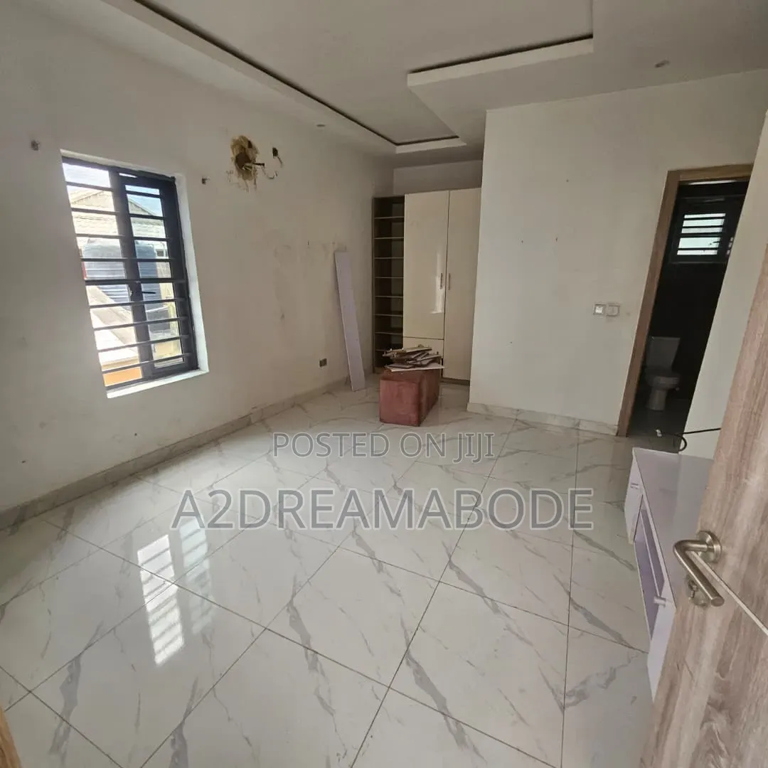 4bdrm Duplex in Magodo, GRA Phase 2 Shangisha for rent