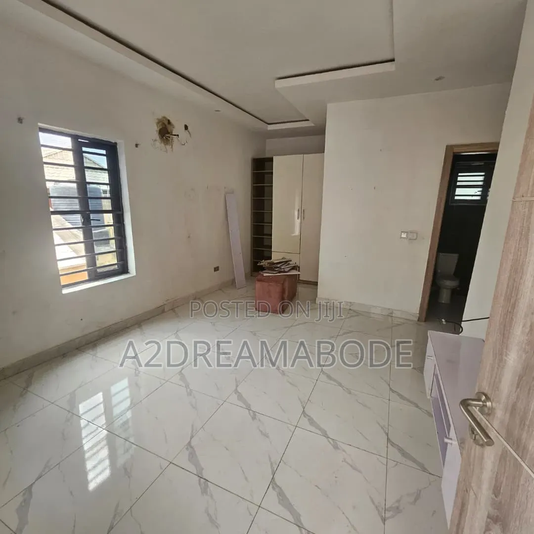 4bdrm Duplex in Magodo, GRA Phase 2 Shangisha for rent