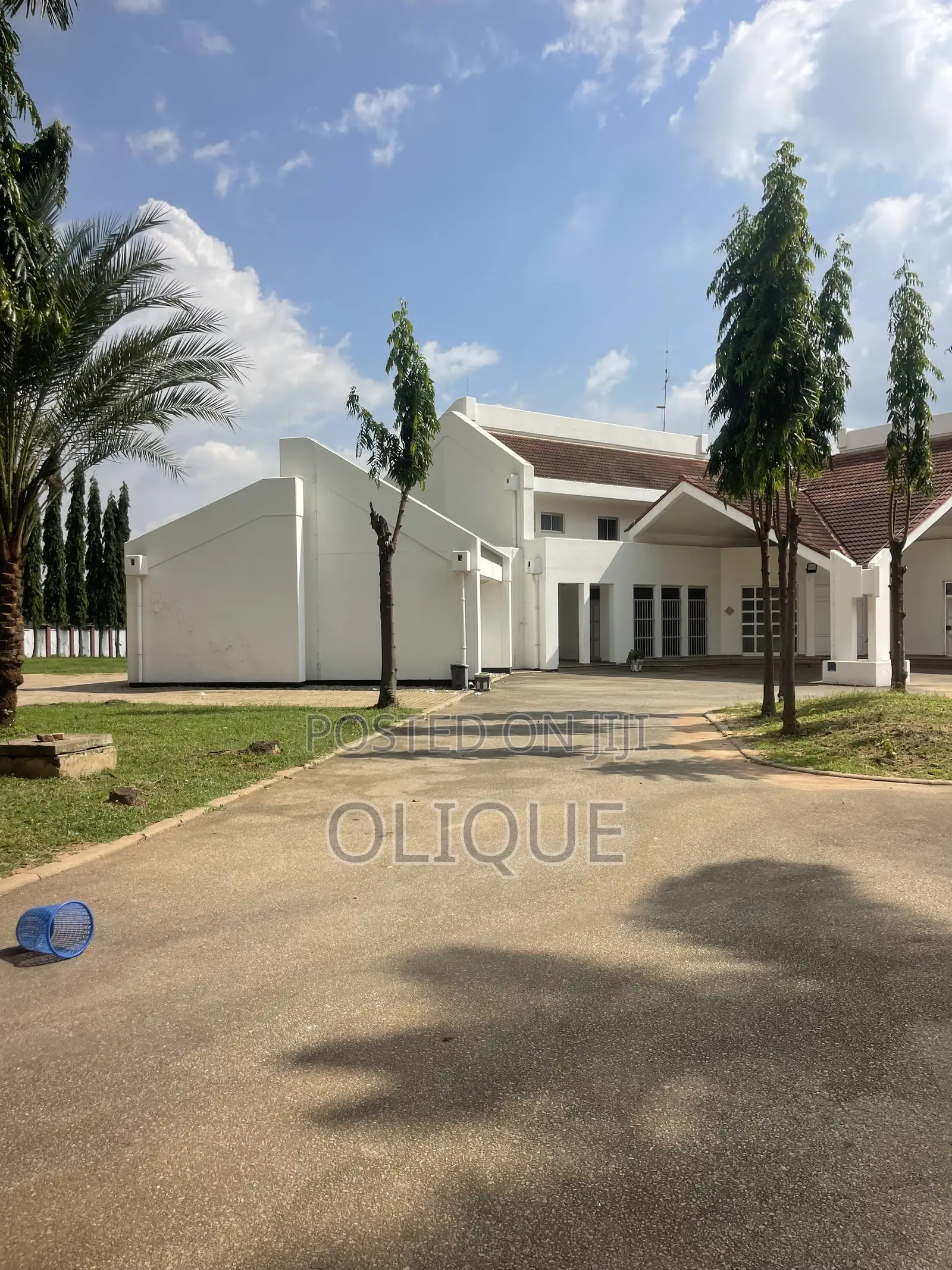 12bdrm Duplex in Maitama for rent