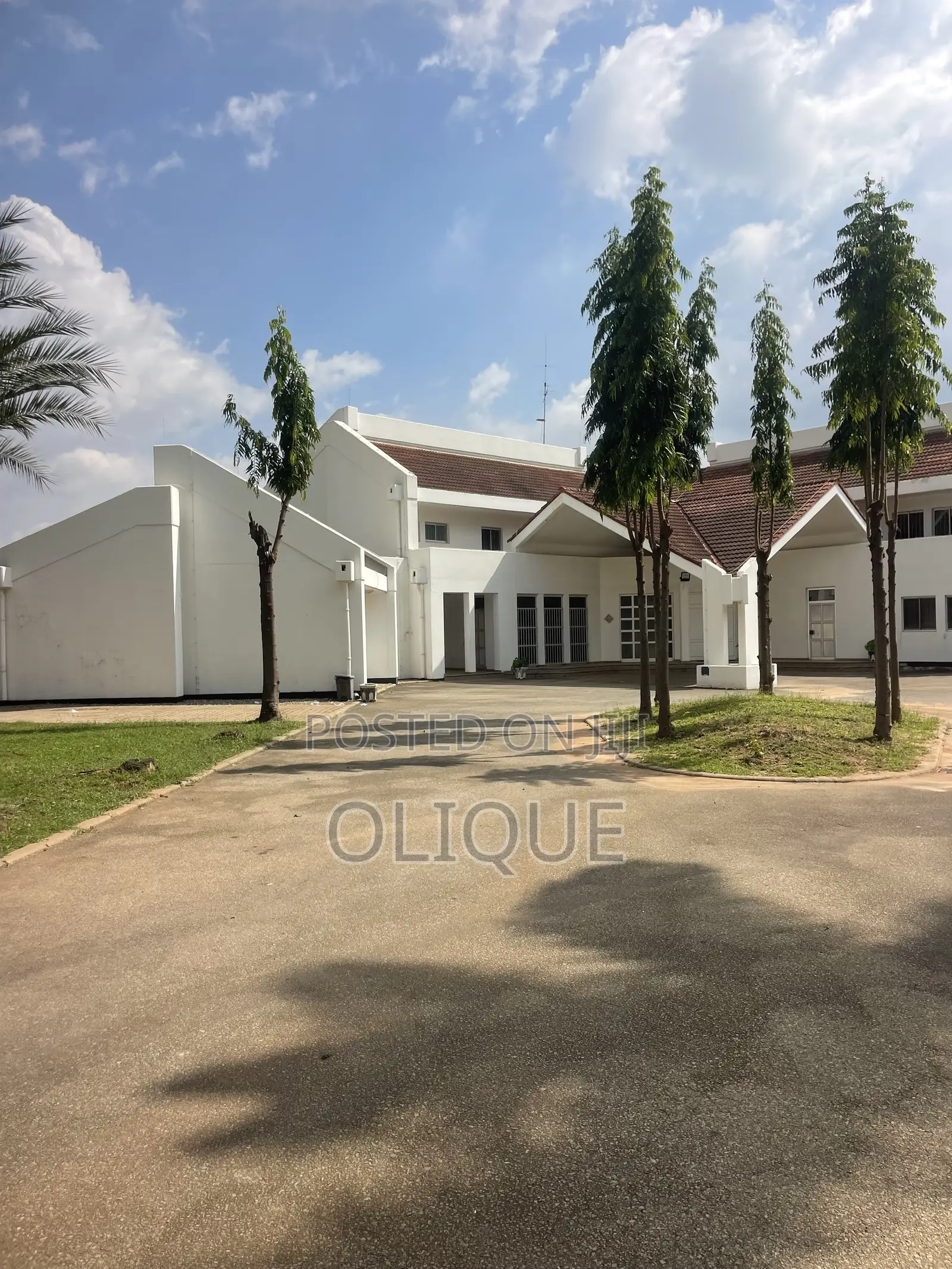 12bdrm Duplex in Maitama for rent