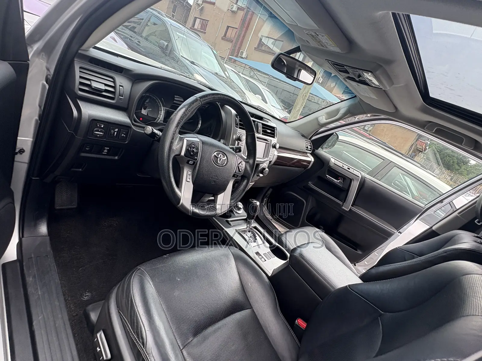 Toyota 4-Runner Limited 4dr SUV 4WD (4.0L 6cyl 5A) 2015 Silver