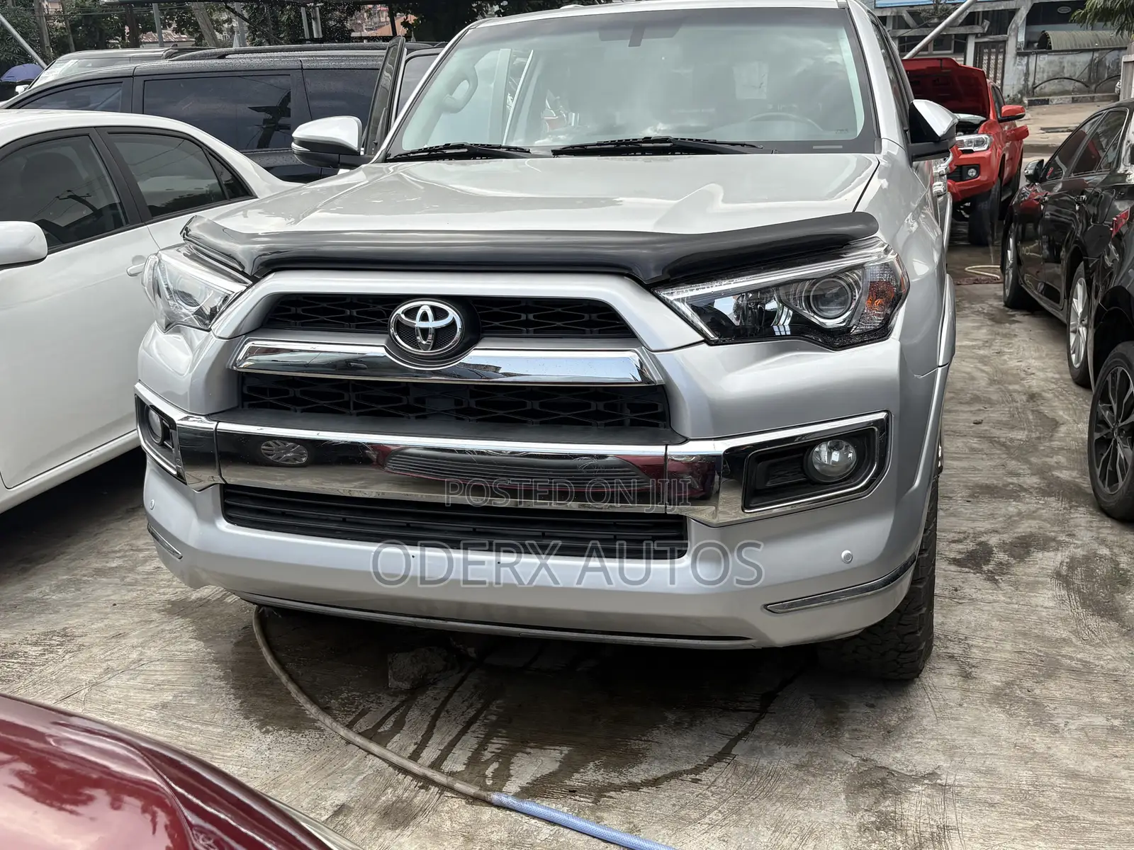 Toyota 4-Runner Limited 4dr SUV 4WD (4.0L 6cyl 5A) 2015 Silver