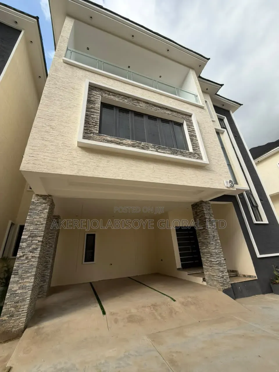 4bdrm Duplex in Apo Resettlement for sale