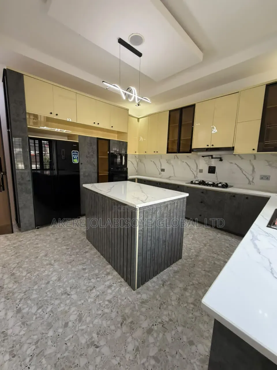 4bdrm Duplex in Apo Resettlement for sale