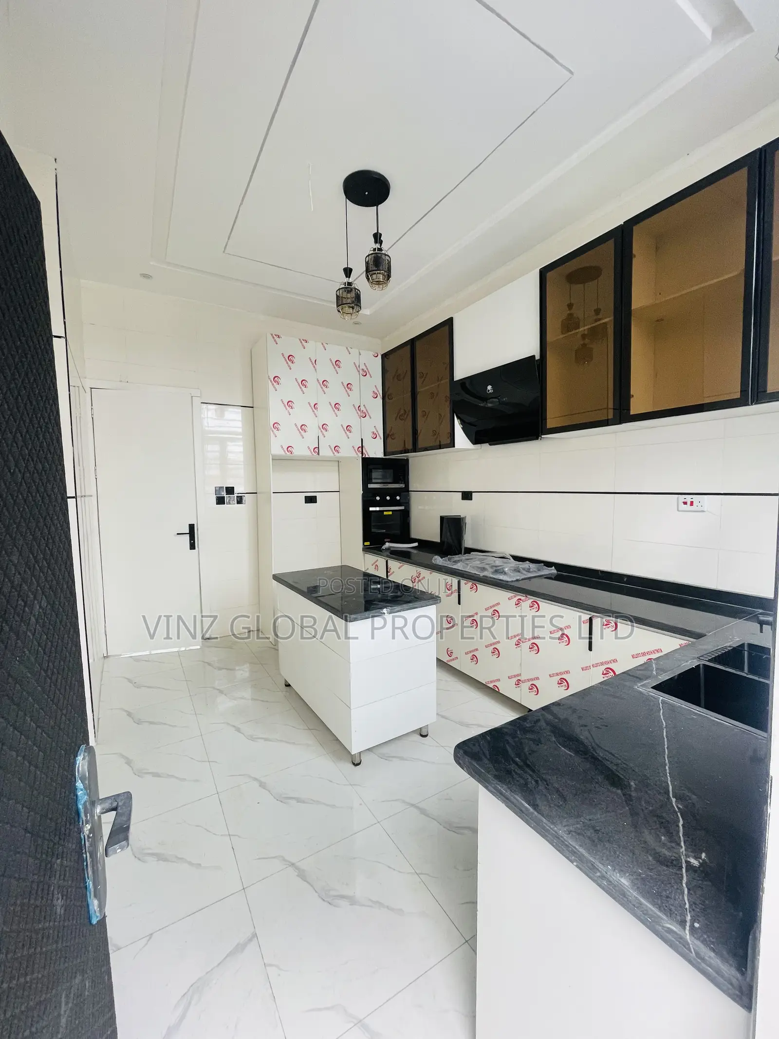 5bdrm Duplex in Ajah for sale
