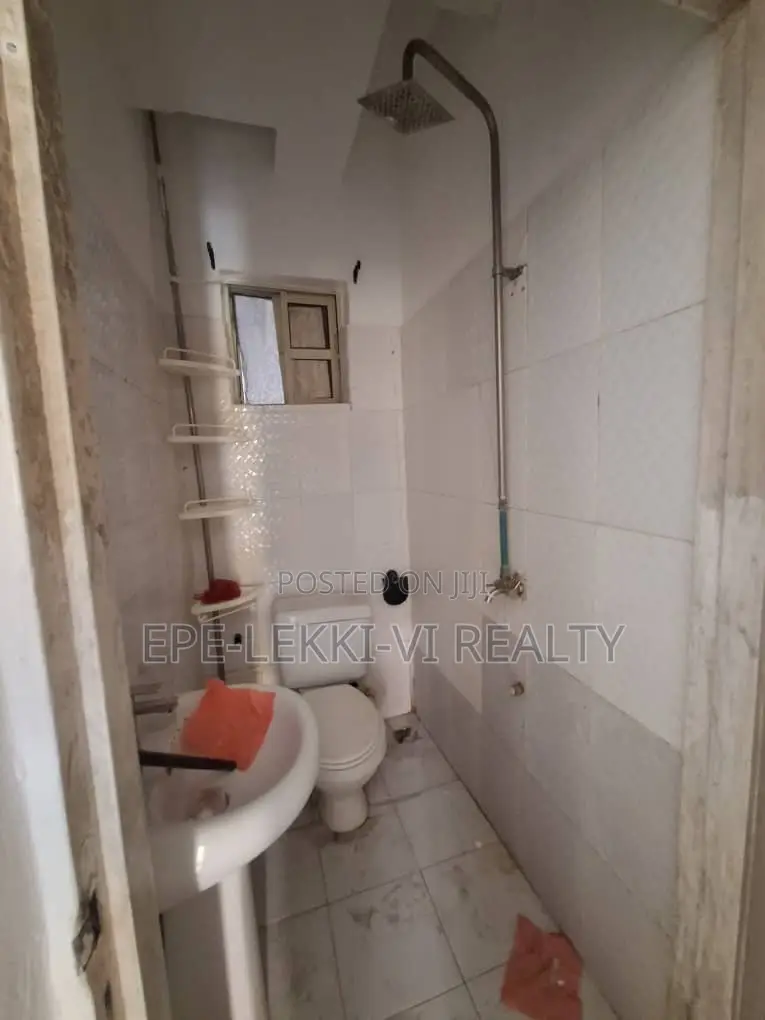 Studio Apartment in Lekki Phase 1 for rent
