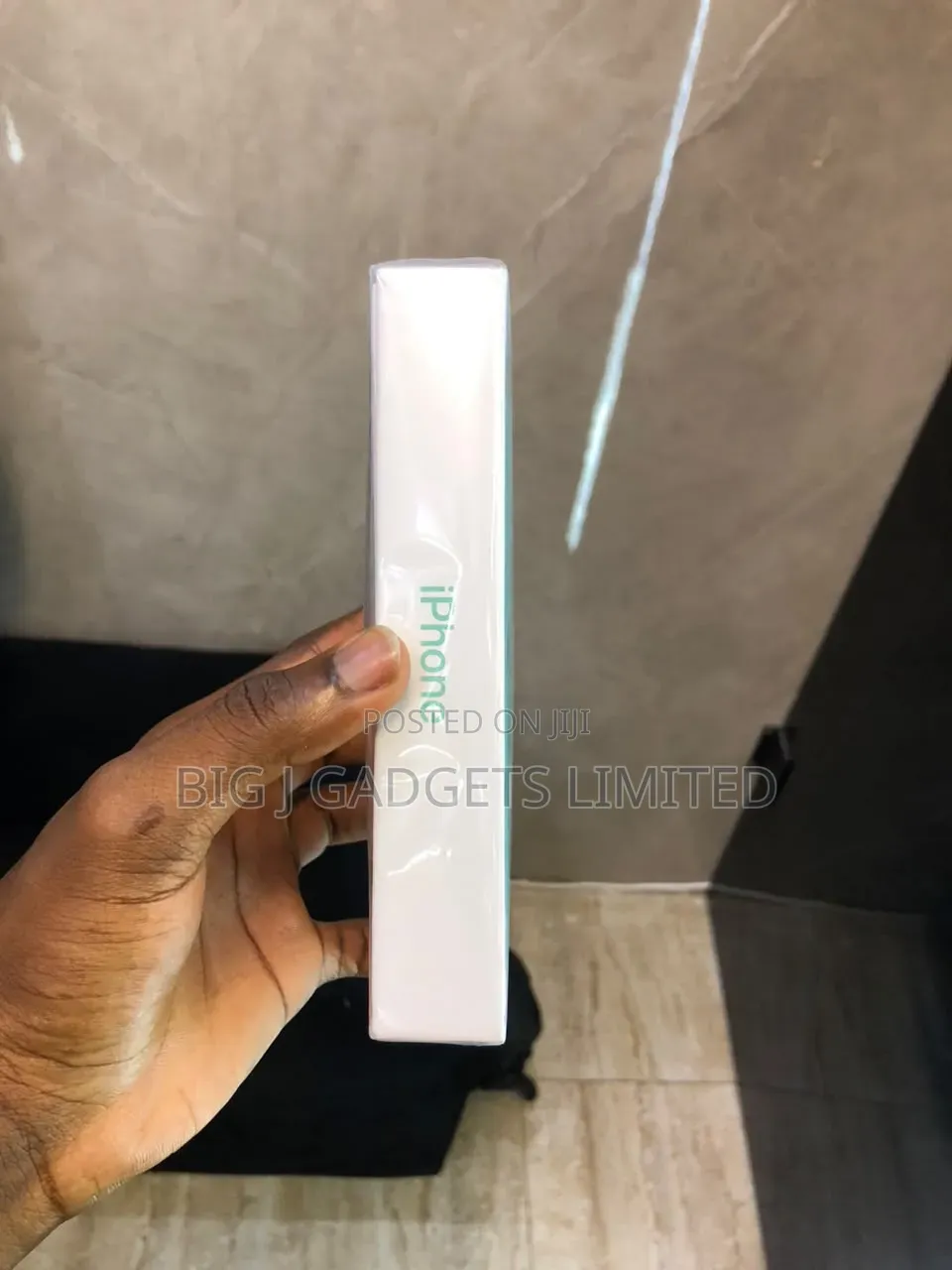New Apple iPhone 11 256 GB Green