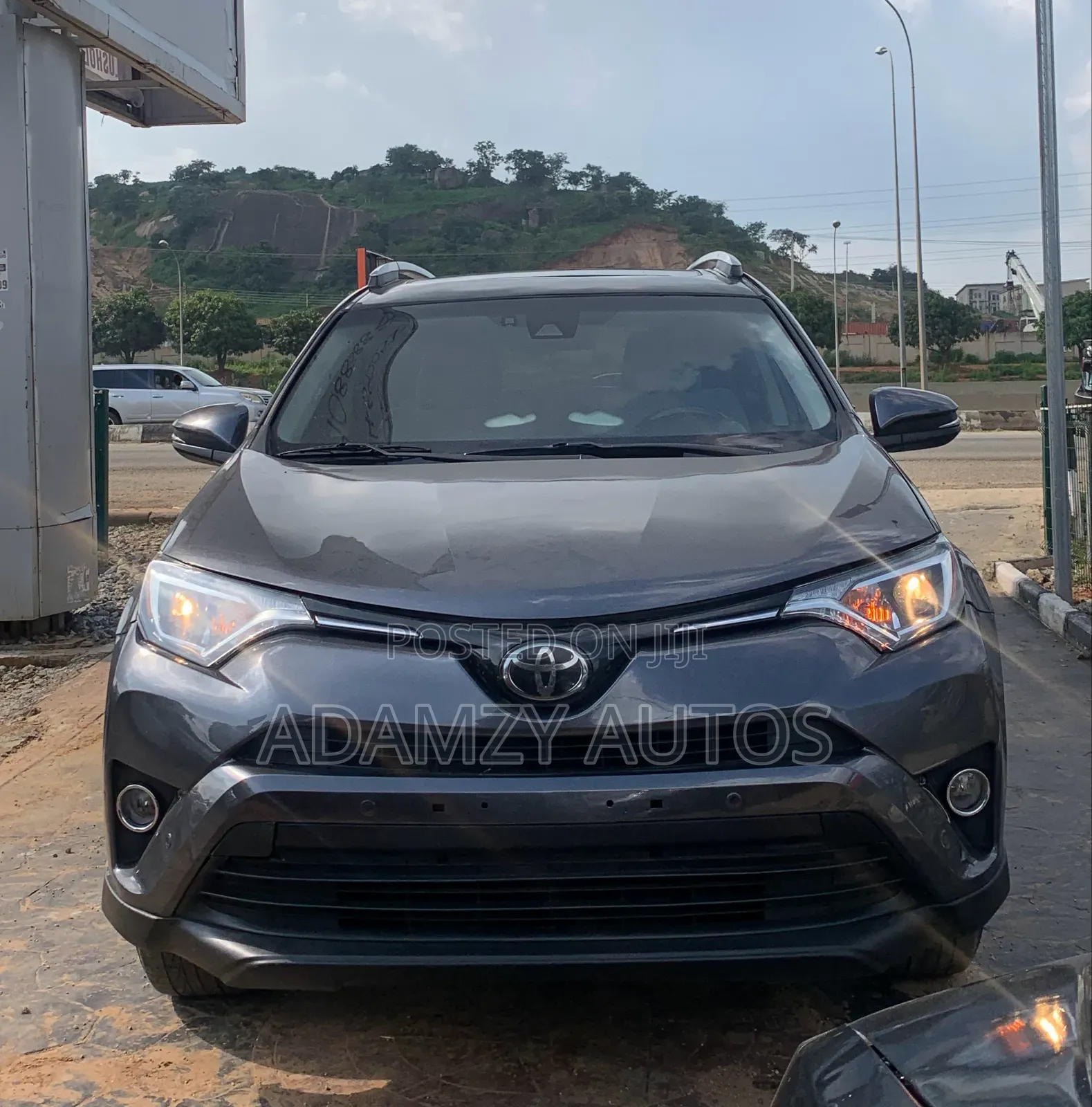 Toyota RAV4 2017 Gray