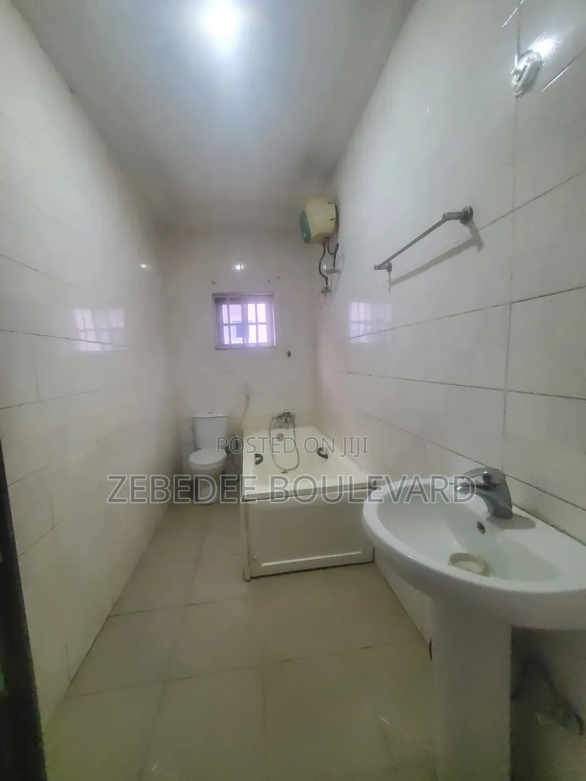 4bdrm Duplex in Kaura for rent