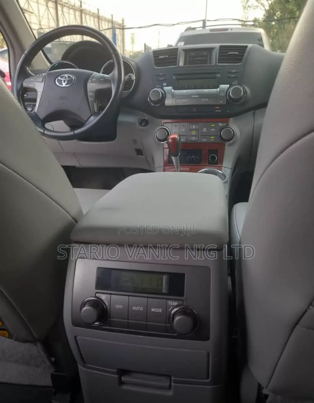Toyota Highlander 2010 Silver
