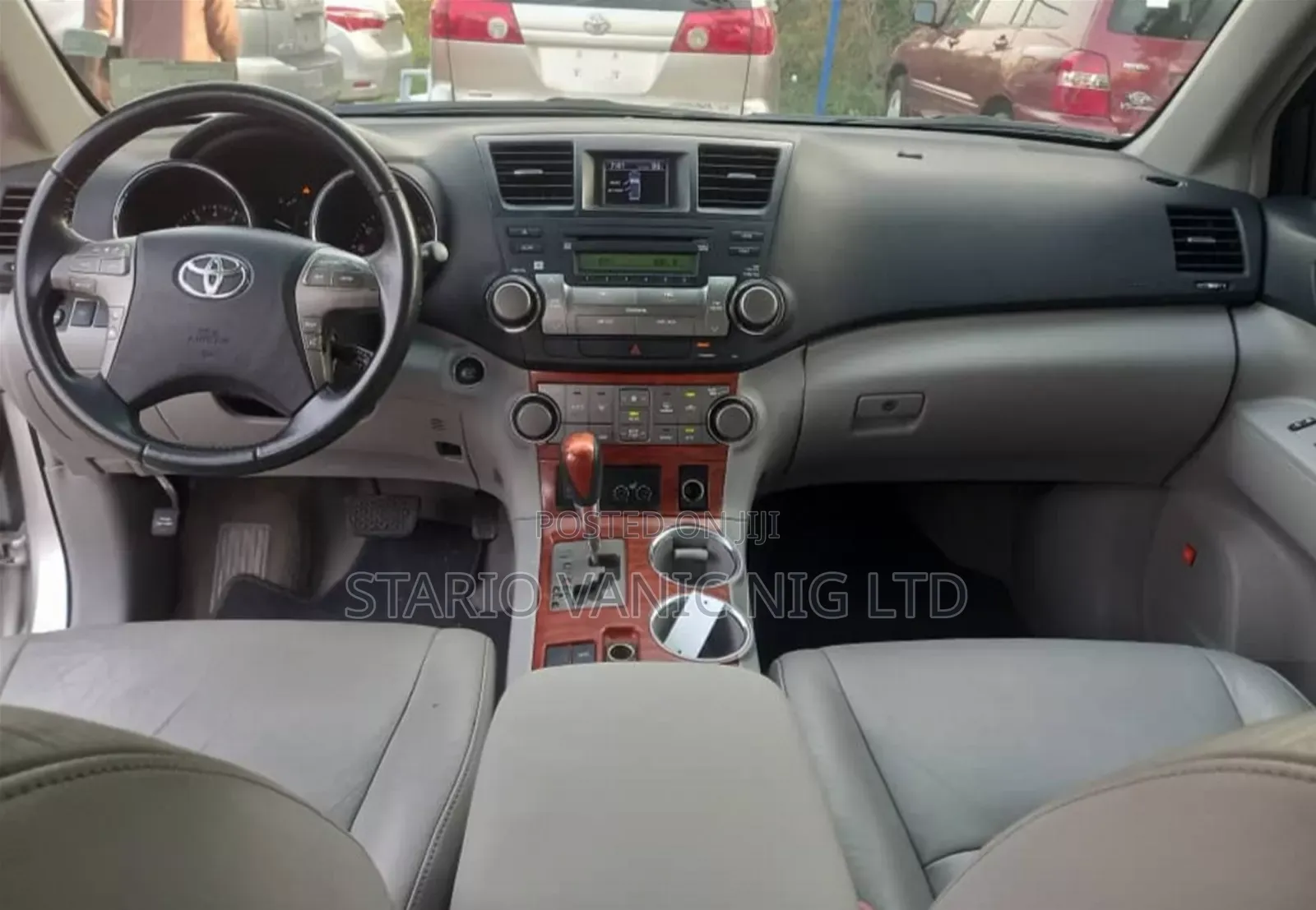 Toyota Highlander 2010 Silver