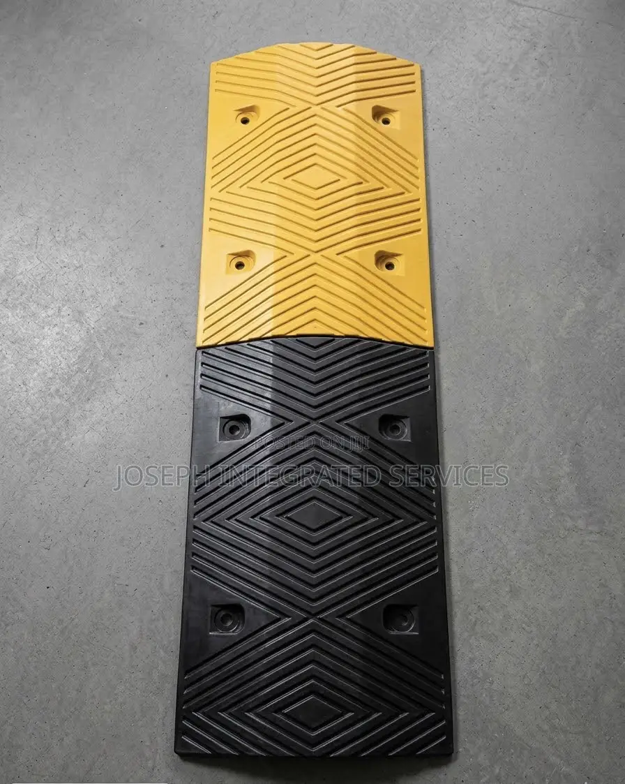 Heavy-Duty Rubber Speed Bump