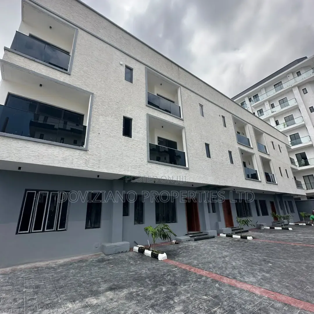 4bdrm Duplex in Lekki Phase 1 for sale